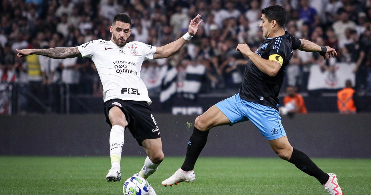 Em jogo de oito gols, Corinthians empata com Grêmio em Itaquera pelo  Brasileiro