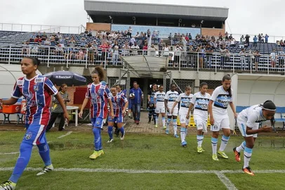 ELDORADO DO SUL, RS, BRASIL, 12-03-2017: Grêmio e Vitória de Santo Antão-PE se enfrentam no CT do Grêmio em Eldorado do Sul, na estreia no Campeonato Brasileiro Feminino. O tricolor venceu por 1 a 0. Karina marcou nos acréscimos do segundo tempo. (Foto: Mateus Bruxel / Agência RBS)