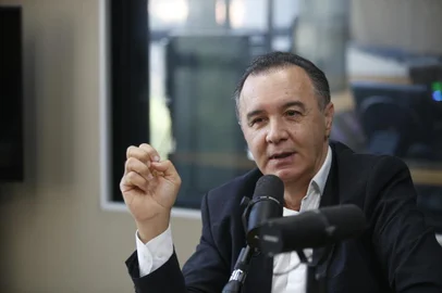 PORTO ALEGRE, RS, BRASIL, 04/07/2023- Novo secretário de Educação de Porto Alegre, José Paulo da Rosa, no Gaúcha Atualidade. Foto: Lauro Alves  / Agencia RBS<!-- NICAID(15472920) -->