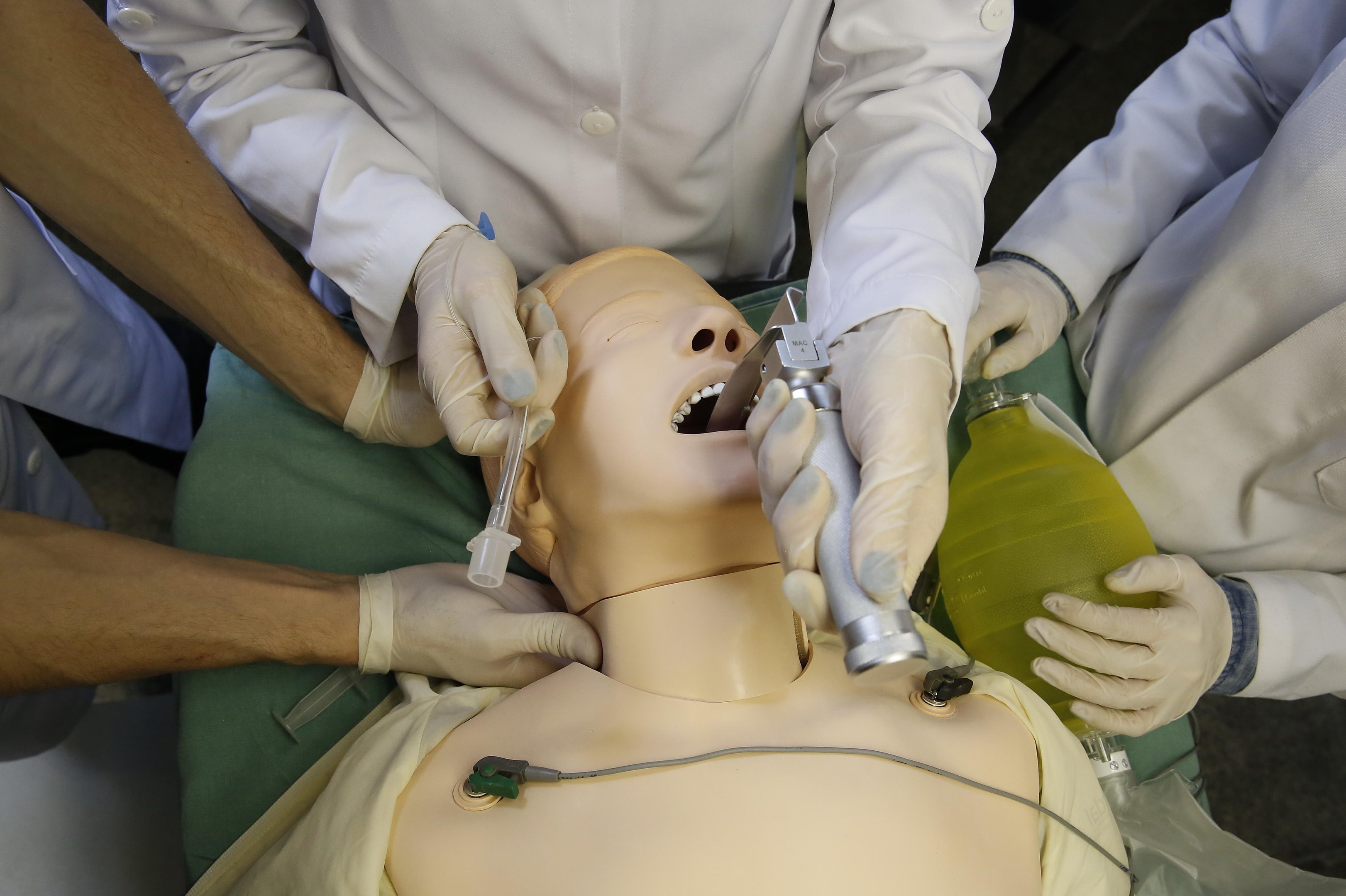 Tr&ecirc;s cursos de Medicina do RS s&atilde;o avaliados com notas consideradas insatisfat&oacute;rias; veja a lista