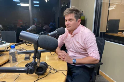 PORTO ALEGRE, RS, BRASIL - 22/02/2024 - Vice-presidente do Grêmio, Antônio Brum é o convidado do programa Show dos Esportes, desta quinta-feira.<!-- NICAID(15687285) -->