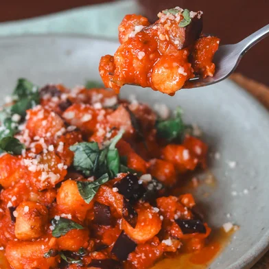 receitas, lela zaniol, nhoque, a la vodka, queijo, berinjela, pesto de tomate seco, destemperados, comida italiana<!-- NICAID(15797164) -->