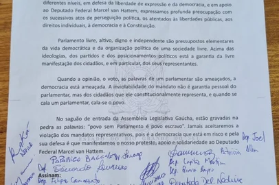 Uma carta manifesto de deputados do Novo em favor de Marcel Van Hattem, deputado federal gaúcho indiciado pela PF<!-- NICAID(15985028) -->