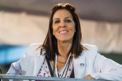Jéssica De Carli pode ser a primeira presidente da  Liga Independente das Escolas de Samba de Caxias do Sul (Liesca). A fundação da Liga vai ser nesta quarta-feira, em cerimônia para convidados, no Clube Gaúcho.<!-- NICAID(16282807) -->
