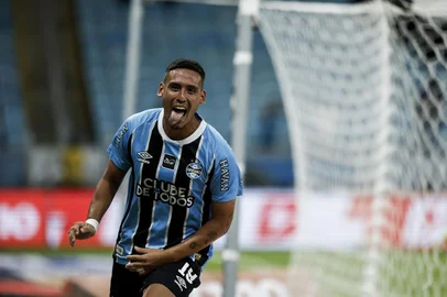 PORTO ALEGRE, RS, BRASIL, 25-02-2026: Grêmio vs Atlético Mineiro, na Arena, válido pelo Brasileirão Série A 2026. Foto: Duda Fortes/Agência RBS<!-- NICAID(16233086) -->