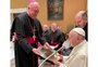 Papa Francisco lembra visita a Caxias do Sul durante reunião com religiosos do RS no Vaticano