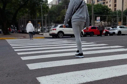 faixa de pedestre em o Fundo<!-- NICAID(16052531) -->