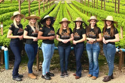 Candidatas a Soberanas da  Festa do Agricultor de Fazenda Souza<!-- NICAID(15491556) -->