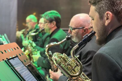 Ester Chaves / Divulgação No dia 18 de dezembro de 2025, às 20h, a Orquestra Municipal de Carlos Barbosa apresenta o Concerto Especial de Natal, na Igreja Nossa Senhora das Graças, em Arcoverde. Um encontro que celebra arte, fé e a força da comunidade.<!-- NICAID(16186865) -->