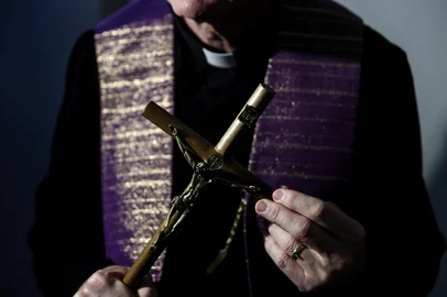 PORTO ALEGRE, RS, BRASIL, 30-09-2025: Quem são os exorcistas do Rio Grande Sul e como trabalham os padres dessa vocação na Igreja Católica. Foto: Jonathan Heckler/ Agência RBS<!-- NICAID(16135974) -->