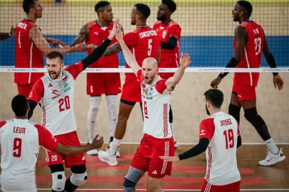 Polônia x Cuba, vôlei, Liga das Nações
