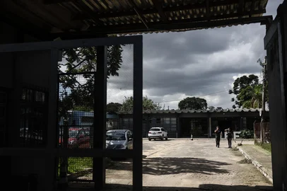 André Ávila / Agencia RBS PORTO ALEGRE, RS, BRASIL - 2025.02.20 - O Instituto Psiquiátrico Forense está em um processo de fechamento, sem receber novos pacientes. Apesar das críticas à estrutura, que é um misto de hospital psiquiátrico e prisão, ele cria um gargalo no sistema de justiça, pois os presídios não têm avaliação psiquiátrica. (Foto: André Ávila/ Agência RBS)Indexador: Andre Avila<!-- NICAID(15980649) -->