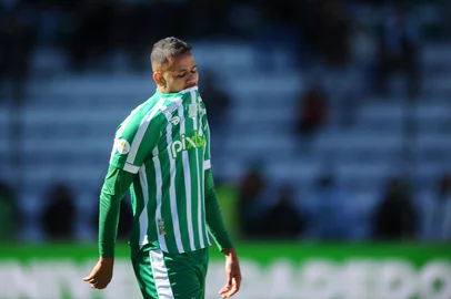CAXIAS DO SUL, RS, BRASIL, 15/07/2023. Juventude x ABC, jogo válido pela 17º rodada da Série B do Campeonato Brasileiro, no Estádio Alfredo Jaconi. (Bruno Todeschini/Agência RBS)Indexador: BTK<!-- NICAID(15483726) -->