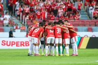 Jogadores do Inter reunidos para passar energia