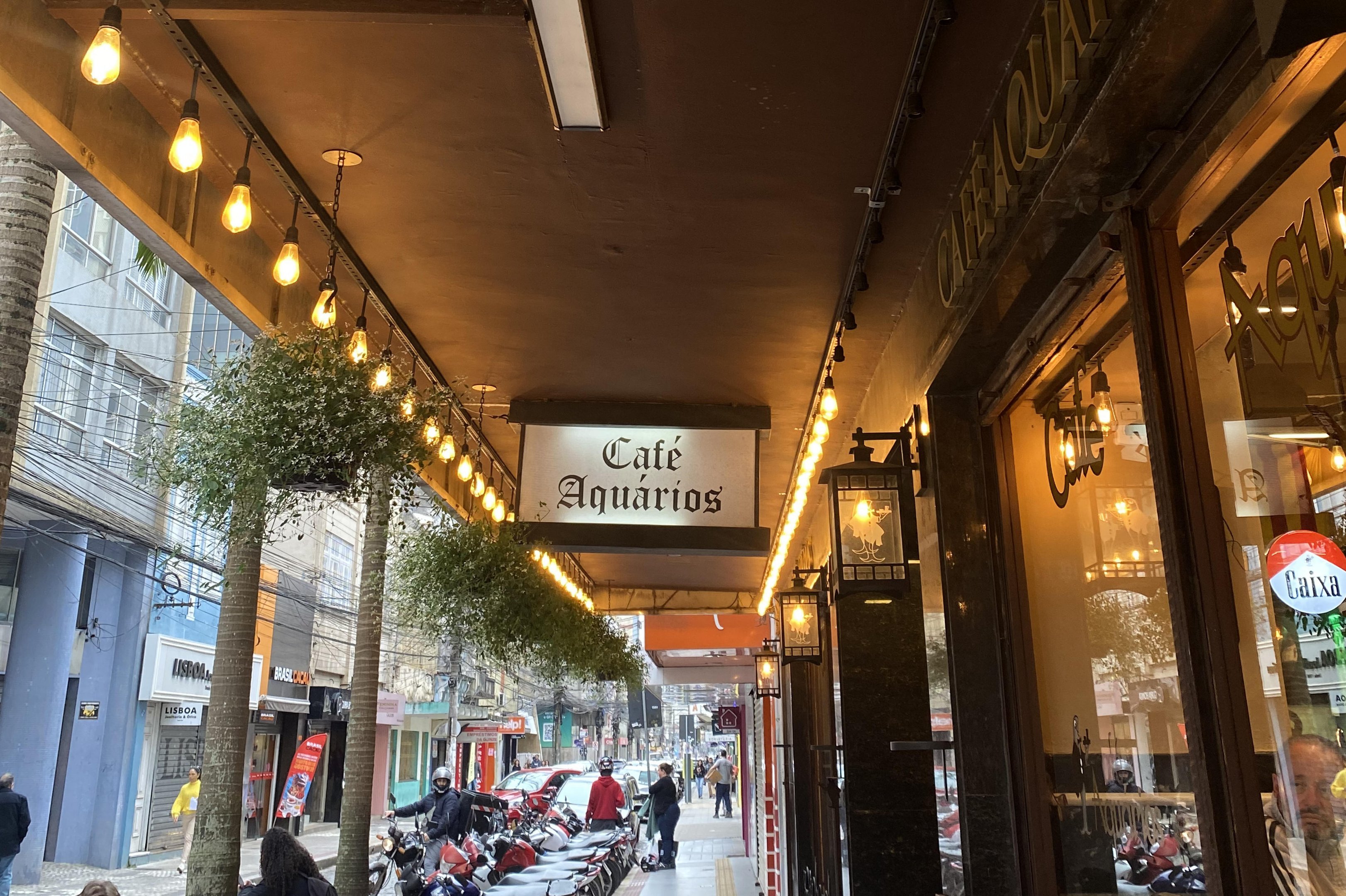 O que faz do Café Aquários uma parada obrigatória há quase 80 anos em ...