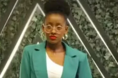 A Polícia Civil faz buscas a uma jovem de 18 anos que está desaparecida desde a manhã de segunda-feira (17/02/2025). De acordo com a investigação, Thaila Jacinto Alves da Silva é moradora da Zona Sul de Porto Alegre e teria saído de casa, por volta de 6h40, para ir para a aula, mas não foi mais vista nem chegou ao colégio.<!-- NICAID(15980593) -->