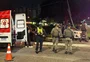 Mulher fica presa às ferragens após acidente entre dois carros na Avenida Ipiranga