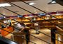 Estantes vazias e produtos sendo retirados: como está a Livraria Cultura de Porto Alegre