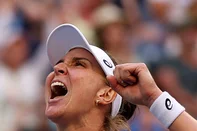 2024 US Open - Day 8NEW YORK, NEW YORK - SEPTEMBER 02: Beatriz Haddad Maia of Brazil celebrates a point against Caroline Wozniacki of Denmark during their Women's Singles Fourth Round match on Day Eight of the 2024 US Open at USTA Billie Jean King National Tennis Center on September 02, 2024 in the Flushing neighborhood of the Queens borough of New York City.   Sarah Stier/Getty Images/AFP (Photo by Sarah Stier / GETTY IMAGES NORTH AMERICA / Getty Images via AFP)Editoria: SPOLocal: New YorkIndexador: SARAH STIERSecao: tennisFonte: GETTY IMAGES NORTH AMERICAFotógrafo: CONTRIBUTOR<!-- NICAID(15856523) -->