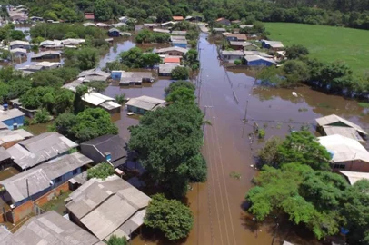 Em triunfo, na Região Carbonífera, ao menos mil pessoas foram removidas de casa<!-- NICAID(15604675) -->