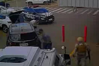 reprodução<!-- NICAID(15106055) -->