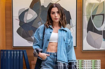 Chiara (Jade Picon), travessia<!-- NICAID(15208444) -->