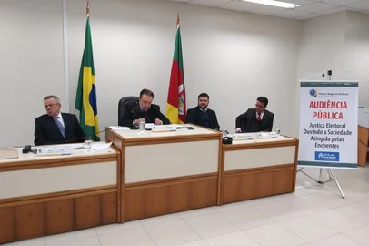 Audiência pública do TRE-RS em Lajeado, presidida pelo presidente do tribunal, desembargador Voltaire de Lima Moraes.<!-- NICAID(15807170) -->