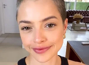 @agathaamoreiraa Instagram / Reprodução