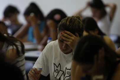 Prova do Enem, estandantes fazendo a prova na PUC<!-- NICAID(2700956) -->