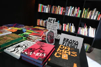 Jonathan Heckler / Agencia RBS PORTO ALEGRE, RS, BRASIL, 29-07-2025: Editora gaucha de quadrinhos, BRASA, abre nova loja com livraria e bar juntos. Foto: Jonathan Heckler/Agência RBS<!-- NICAID(16090109) -->