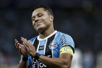 Duda Fortes / Agencia RBS PORTO ALEGRE, RS, BRASIL, 25-02-2026: Grêmio vs Atlético Mineiro, na Arena, válido pelo Brasileirão Série A 2026. Na foto, o jogador do Grêmio, Marlon. Foto: Duda Fortes/Agência RBS<!-- NICAID(16233082) -->