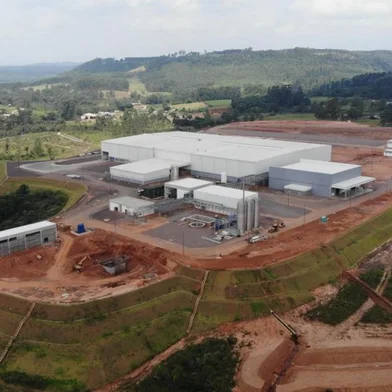 Fábrica da Fruki em Paverama <!-- NICAID(15676786) -->