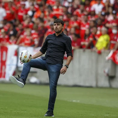 PORTO ALEGRE, RS, BRASIL - 19.03.2022 - Inter e Grêmio jogam a 1ª partida da semifinal do Campeonato Gaúcho 2022 no Estádio Beira-Rio. (Foto: Jefferson Botega/Agencia RBS)Indexador: Jeff Botega<!-- NICAID(15046108) -->