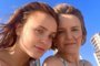 Larissa Manoella e a mãe, Silvana Taques Santos, na praia.<!-- NICAID(15311042) -->