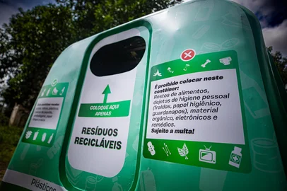 Porto Alegre ganhará novos contêineres para coleta automatizada de lixo. Foto: Alex Rocha/PMPA/DivulgaçãoIndexador: Alex Rocha/PMPA<!-- NICAID(15985036) -->