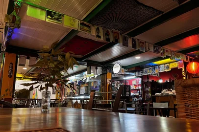 Zarabatana Café, no Centro de Cultura Ordovás, em Caxias do Sul. Espaço inaugurado em dezembro de 2001.Café cultural, com palco para apresentações e performances, comandado pela Luci e pelo Jê.Voltará a acolher a tradicional Sexta Cultural, em parceria com a Secretaria da Cultura.<!-- NICAID(15426828) -->