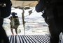 Militares da Aeronáutica, Exército e Marinha simulam combate em treinamento na Campanha