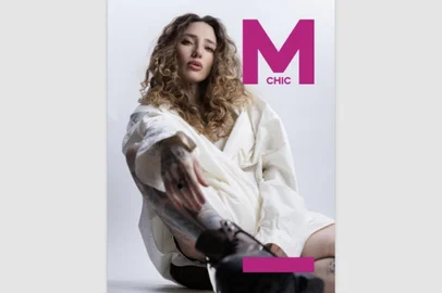Lançada nesta semana durante evento realizado em Gramado, a sexta edição da revista MChic, de Caxias do Sul, promete conquistar os leitores com uma capa de peso: Gue Oliveira, uma das cabeleireiras mais influentes da atualidade. Catarinense radicada no Rio de Janeiro, ela é reconhecida mundialmente pelo sucesso do quadro Transformações às Cegas, que virou trend mundial. A edição traz uma entrevista exclusiva conduzida por Gabriela Marcon, jornalista e editora de conteúdo da revista.<!-- NICAID(15918728) -->