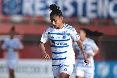 Lateral Gisseli do Cruzeiro<!-- NICAID(16080070) -->