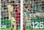 Mbappé perde pênalti e Real Madrid sofre primeira derrota no Espanhol 