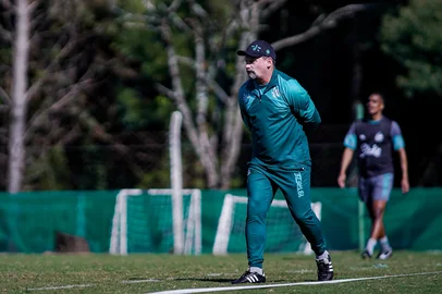 Treino do Juventude para o jogo contra o Flamengo. Na foto, o técnico Fábio Matias.<!-- NICAID(16017456) -->