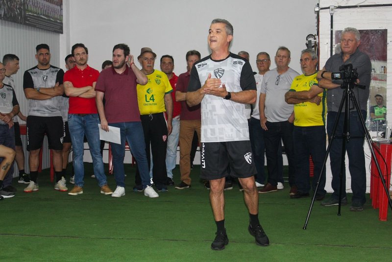 São Luiz se apresentou para a pré-temporada