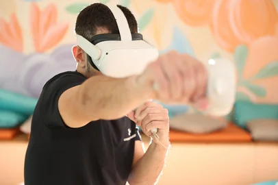 Porto Alegre, RS, Brasil - Estudo do Hospital de Clínicas de Porto Alegre e UFRGS investiga uso de realidade virtual em adolescentes com TDAH. Pietro Merola, Cientista do Esporte, Pesquisador e CEO da Startup Move Sapiens.Indexador: jeff botega<!-- NICAID(16013213) -->