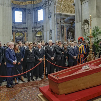 Presidente da República, Luiz Inácio Lula da Silva, durante Velório de Sua Santidade o Papa Francisco.Altar da Confissão, Basílica de São Pedro, Estado da Cidade do Vaticano.Foto: Ricardo Stuckert / PR<!-- NICAID(16024313) -->