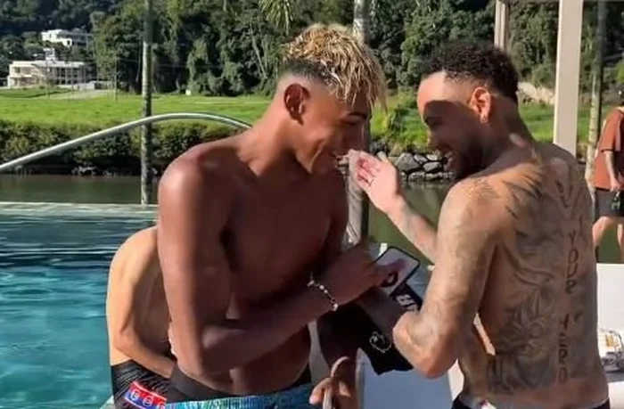 Reprodução / Instagram @neymarjr Reprodução / Instagram @neymarjr