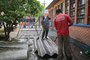 Escola municipal Especial de Ensino Fundamental Tristão Sucupira Vianna, no bairro Restinga, está recebendo obras no telhado