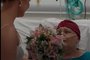 Filha vestida de noiva visita a mãe em hospital de Lajeado