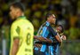 Atacante do Grêmio relata desconforto e vira dúvida para jogo de volta contra o Mirassol