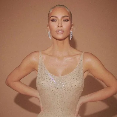 Kim Kardashian utilizou em maio deste ano, durante o evento Met Gala, o vestido icônico que Marilyn Monroe usou em 1962.<!-- NICAID(15123528) -->