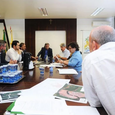 Negociações sobre os acessos ao aeroporto de Vila Oliva avançam em reunião entre Estado e municípios<!-- NICAID(15377312) -->